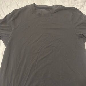 Mens lululemon size large performance t shirt